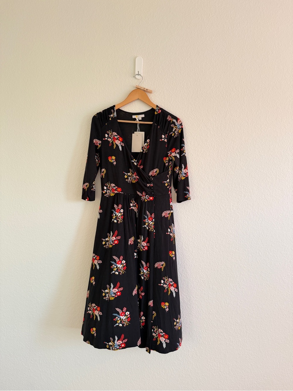 Boden Black Floral Midi Dress with Red and Pink Accents size 10 - Picture 6 of 14